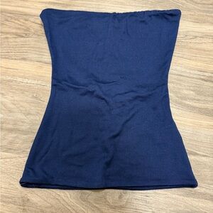 Chic Strapless Navy Top